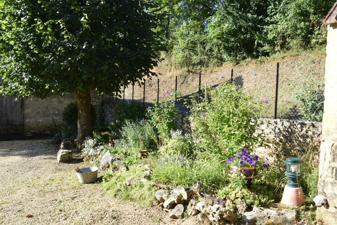 La Chabotine Bed & Breakfast Allas-Les-Mines Bagian luar foto