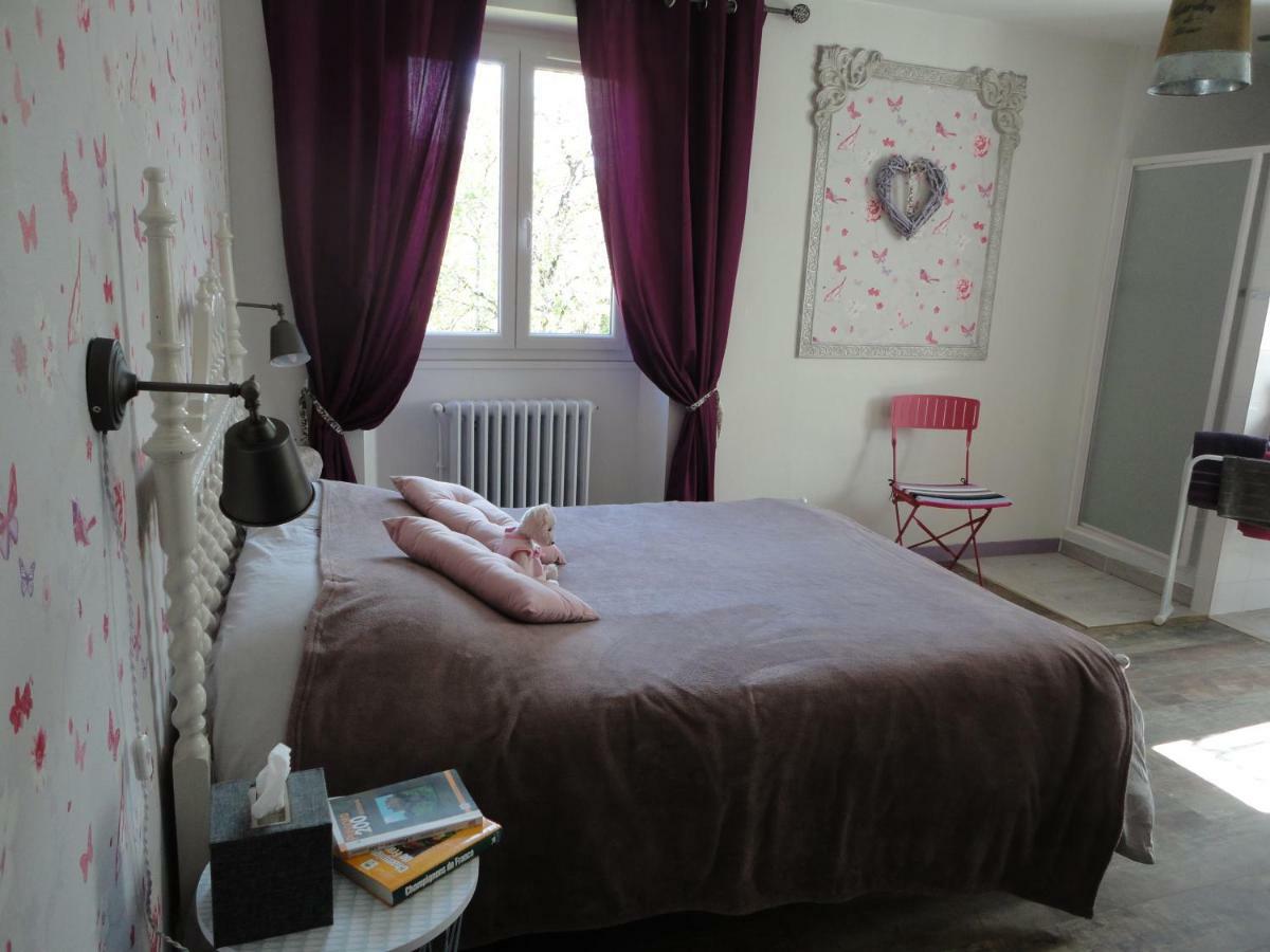 La Chabotine Bed & Breakfast Allas-Les-Mines Bagian luar foto