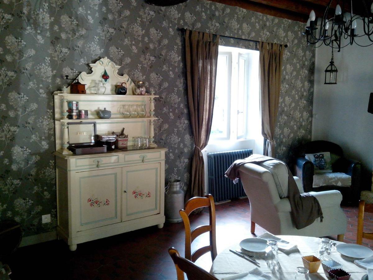 La Chabotine Bed & Breakfast Allas-Les-Mines Bagian luar foto