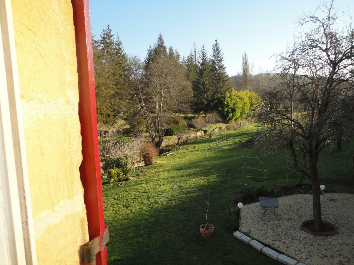 La Chabotine Bed & Breakfast Allas-Les-Mines Bagian luar foto